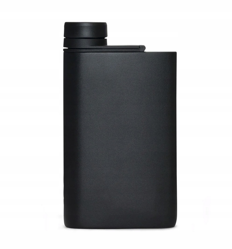 Piersiówka MiiR Aero Flask 236 ml Black – Elegancja i funkcjonalność w jednym