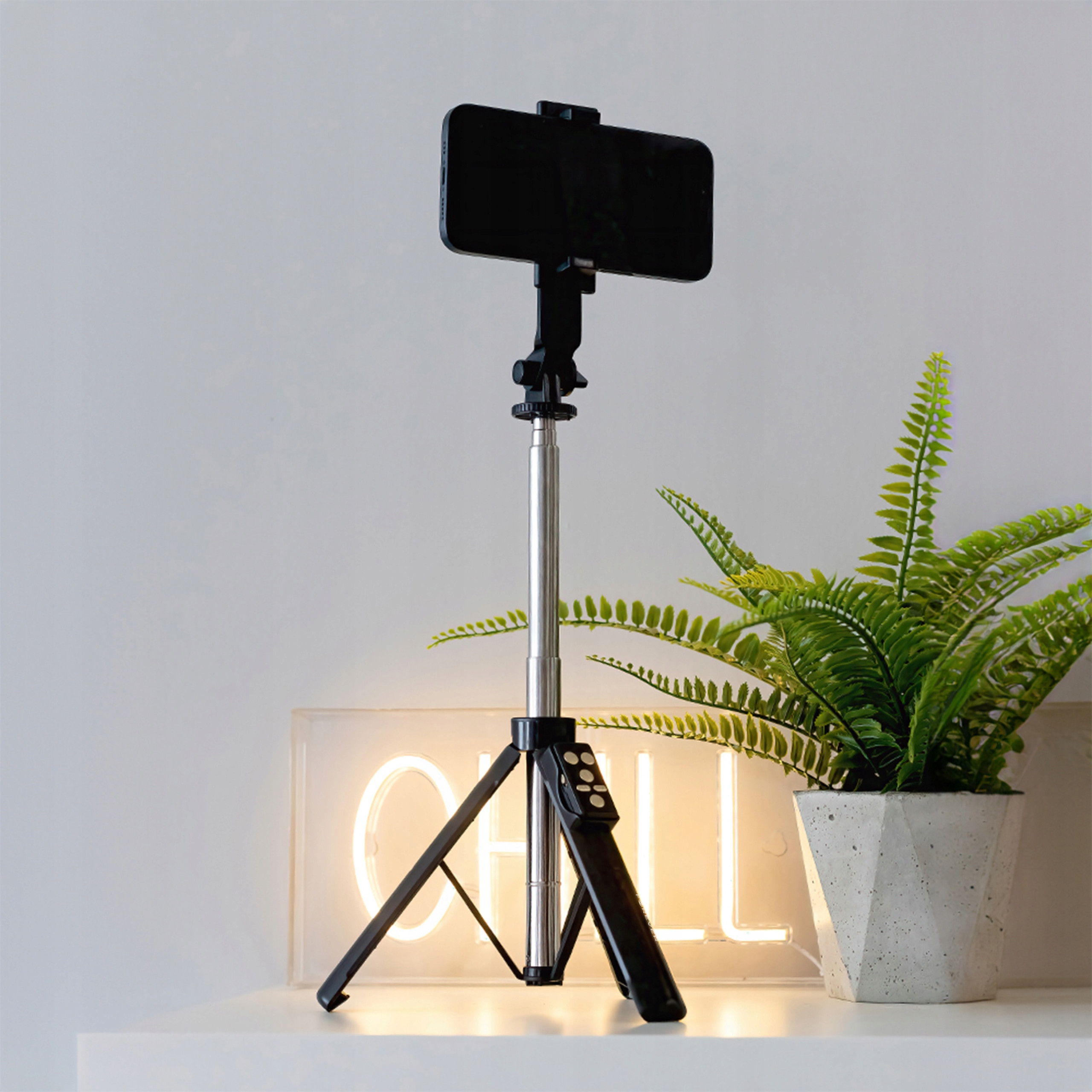 Forever selfie stick-tripod SST-100 Bluetooth – Idealny towarzysz do selfie