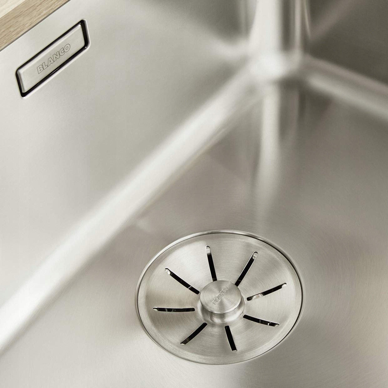 Wysuwany przelew C-overflow – Innowacyjne rozwiązanie dla Twojej wygody