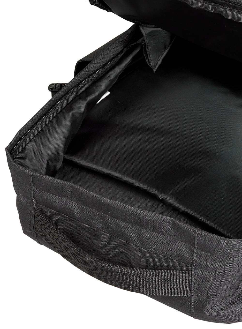 Wytrzymały materiał poliester – idealny na każdą pogodę