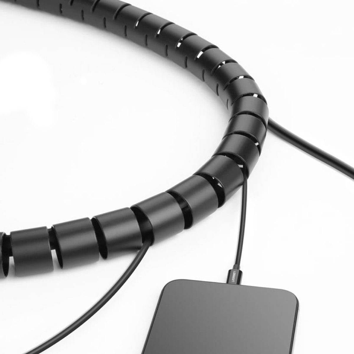 Ochrona kabli przed uszkodzeniami mechanicznymi