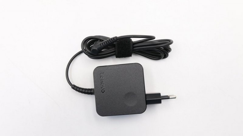 Wydajność zasilania: 45 W, 20 V, 2.25 A