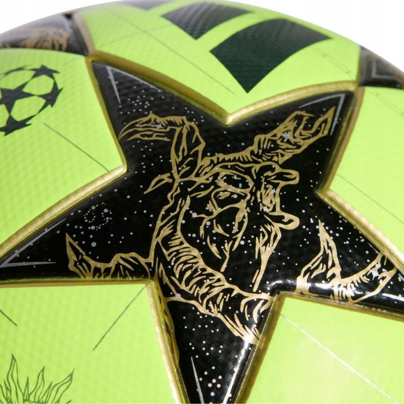 Inspiracja z Ligi Mistrzów UEFA – Wielokolorowy design
