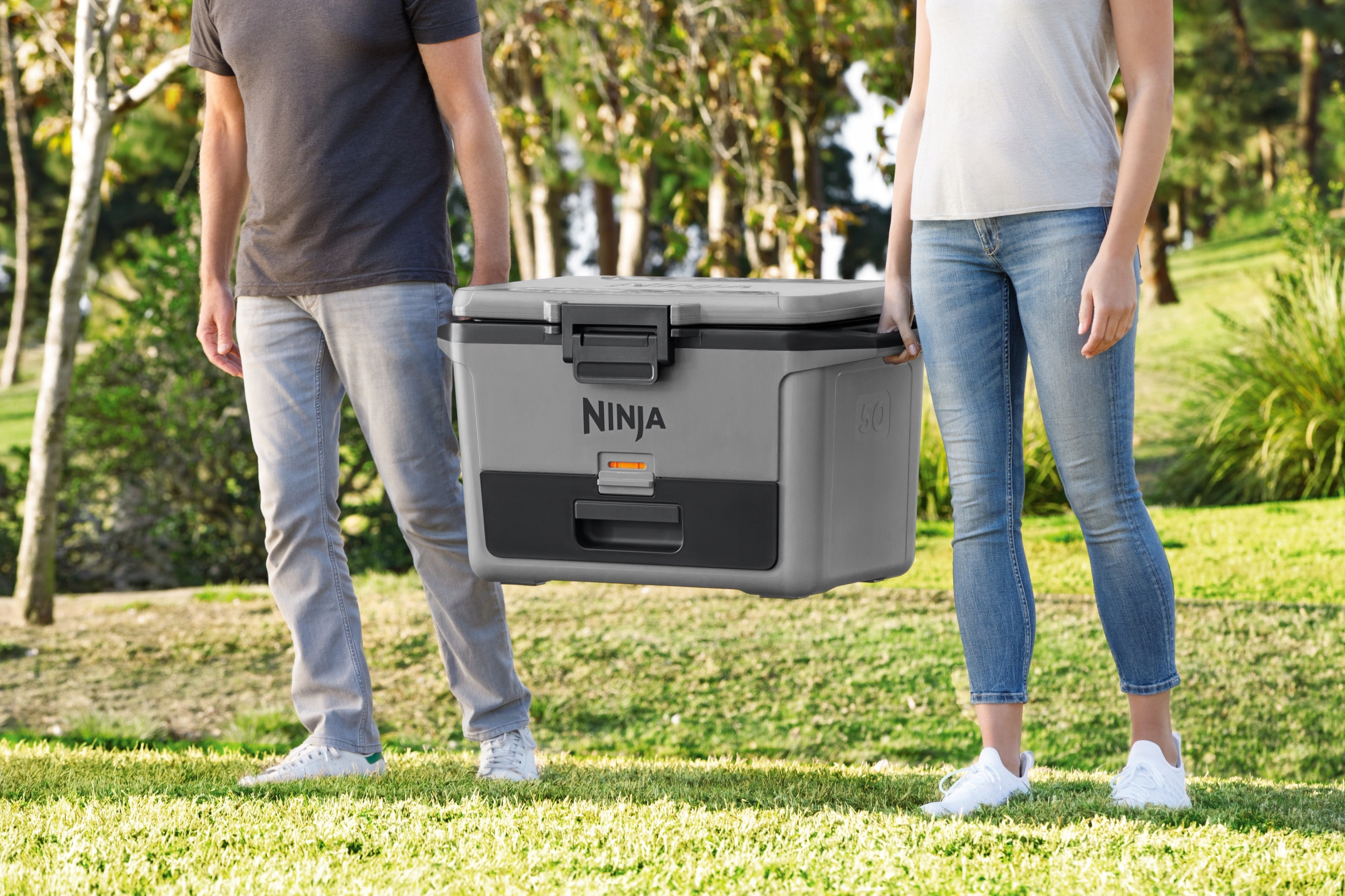 Trwały i łatwy do transportu – Wytrzymałe materiały i wygodne uchwyty