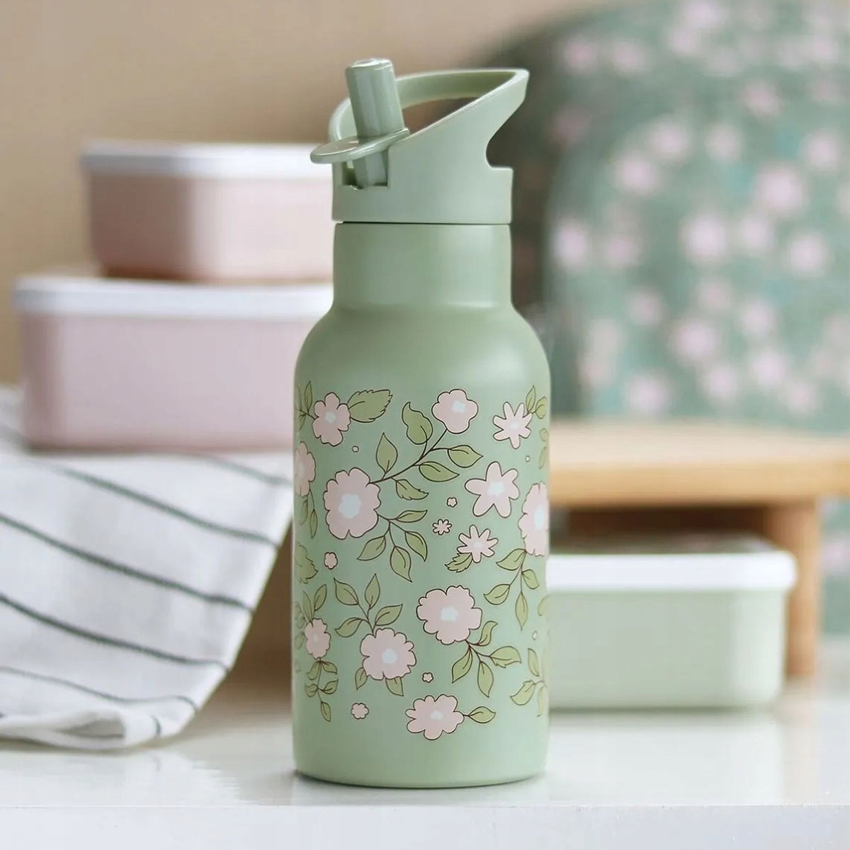 Pojemność 350 ml – Doskonały rozmiar do plecaka