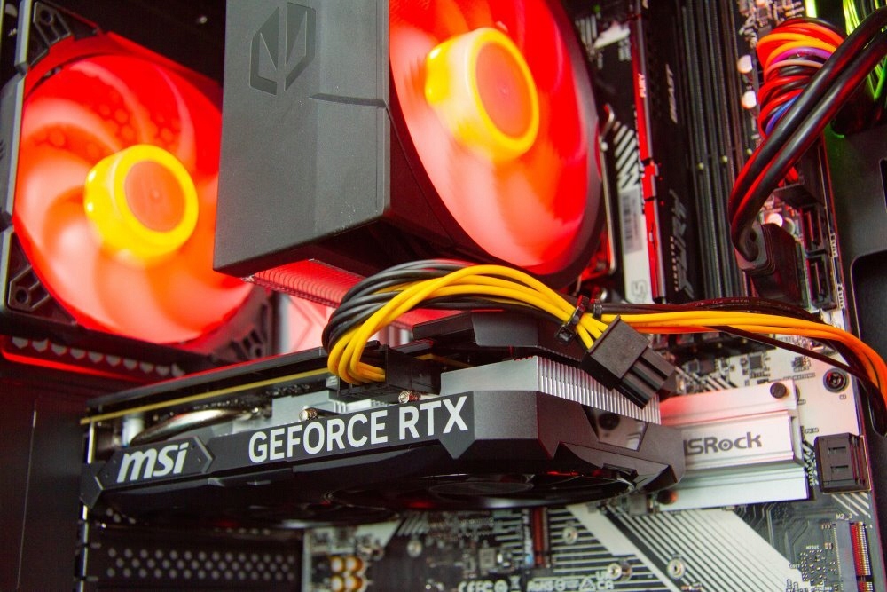 Zasilacz 550 W – Stabilność i niezawodność