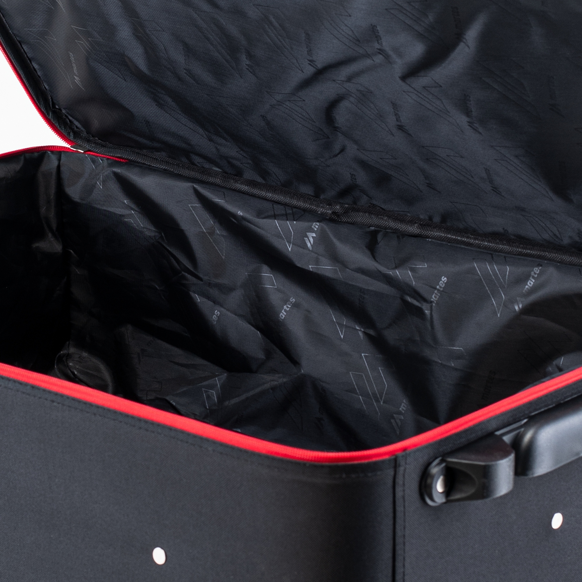 Pojemna komora główna – Łatwe pakowanie na każdą wyprawę