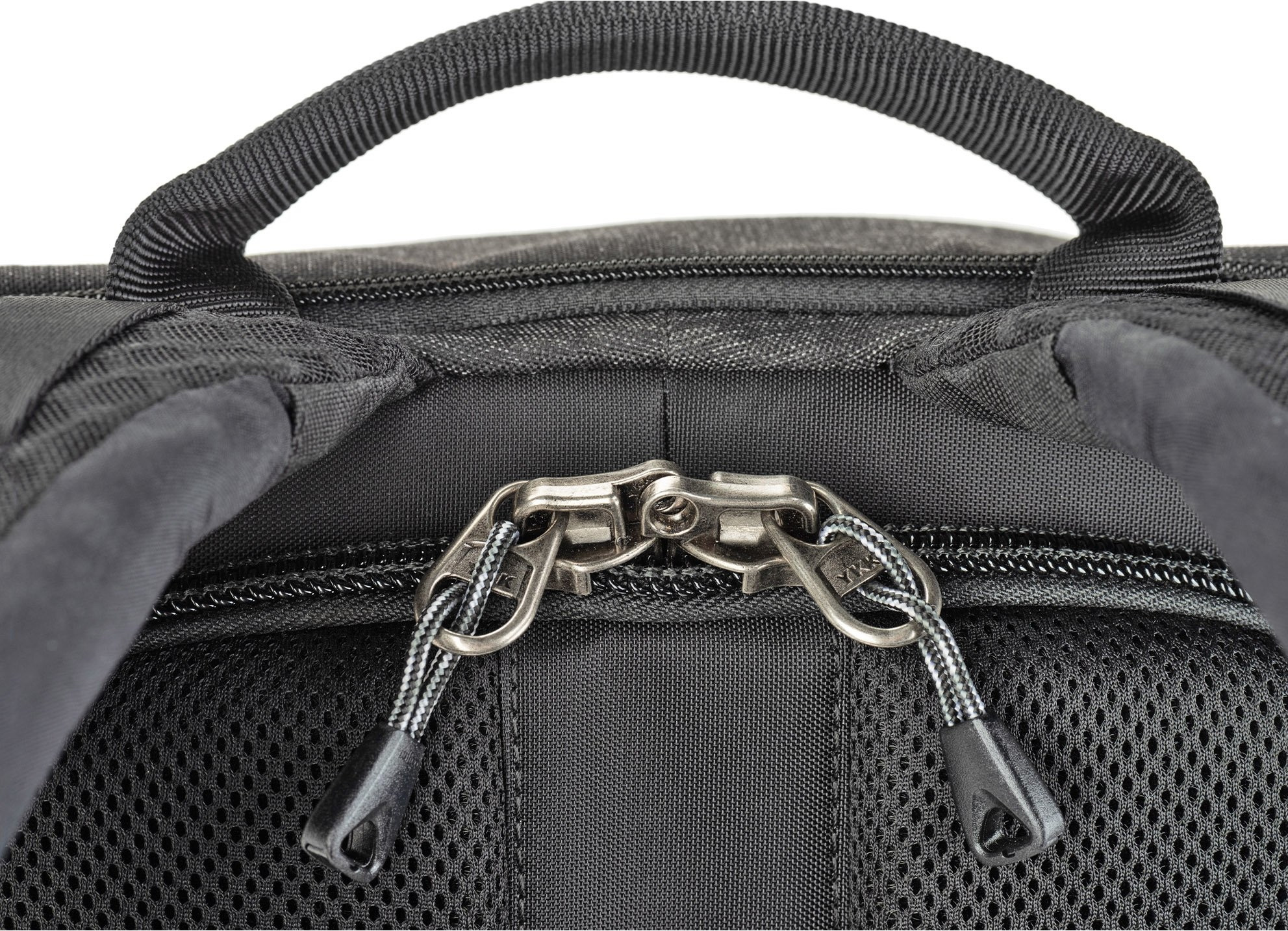 Pokrowiec przeciwdeszczowy dla ochrony sprzętu