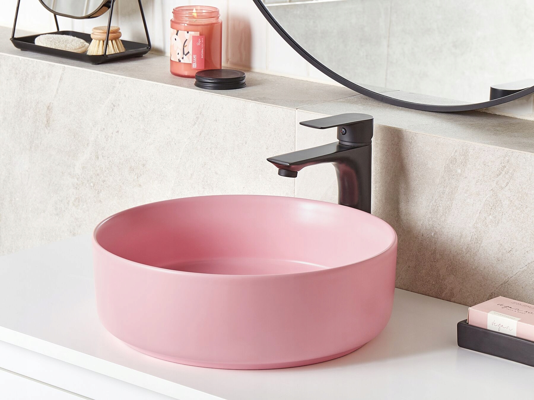 Umywalka nablatowa ceramiczna ⌀ 37 cm różowa GUDAR Lumarko – Elegancja w Twojej łazience