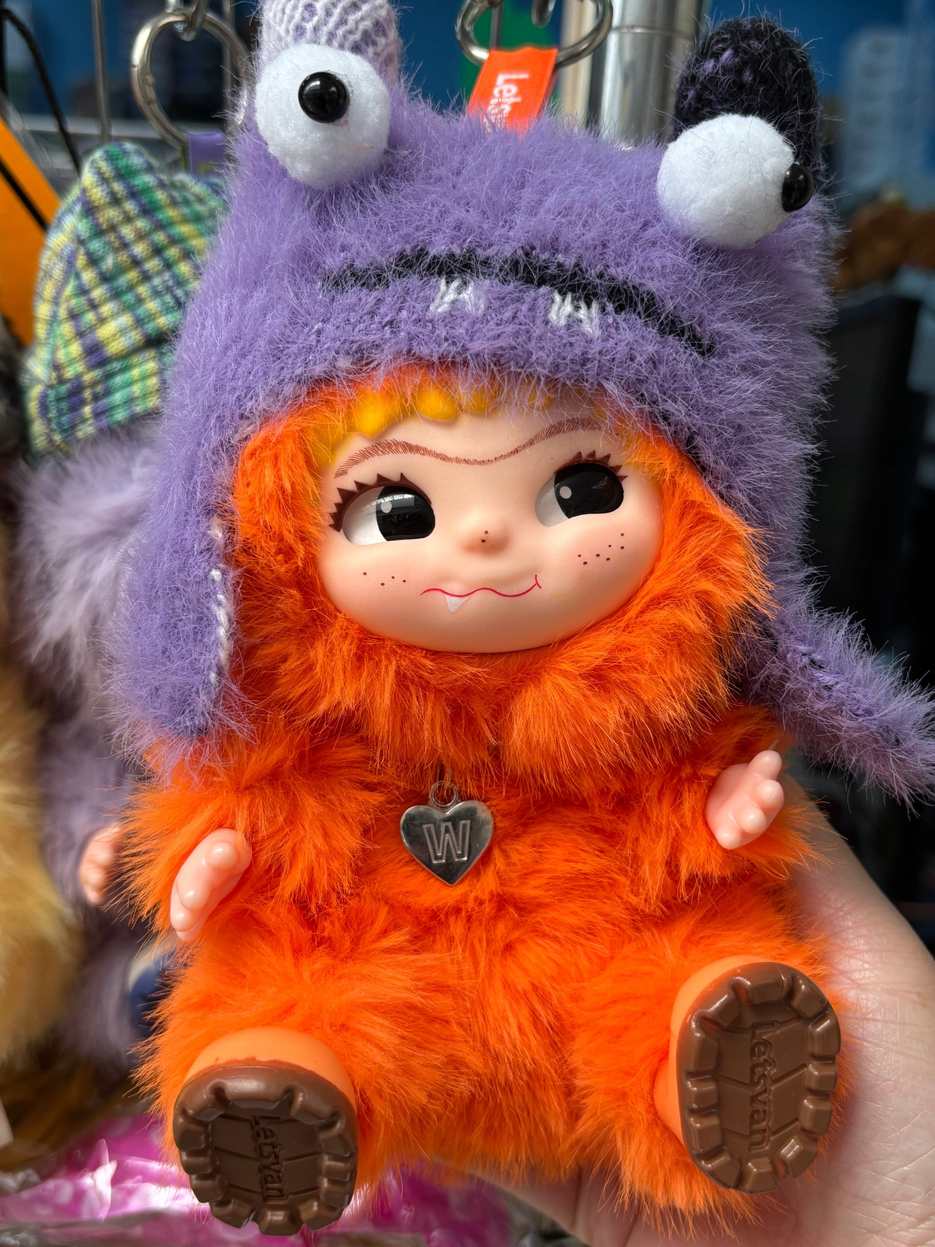 Miękki i przyjemny materiał – doskonały do przytulania