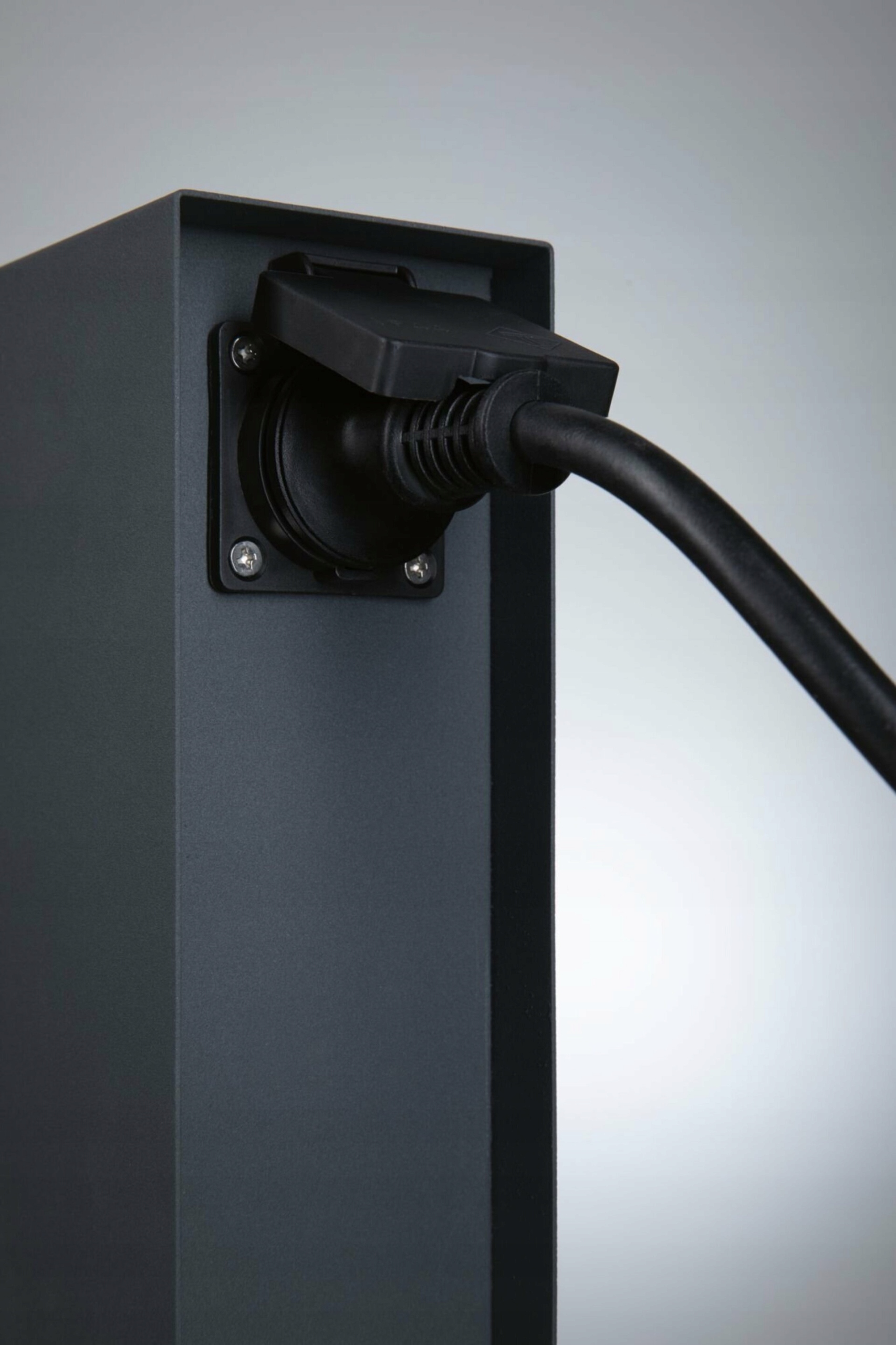 Wysoka moc znamionowa 3680W – Wydajność zasilania