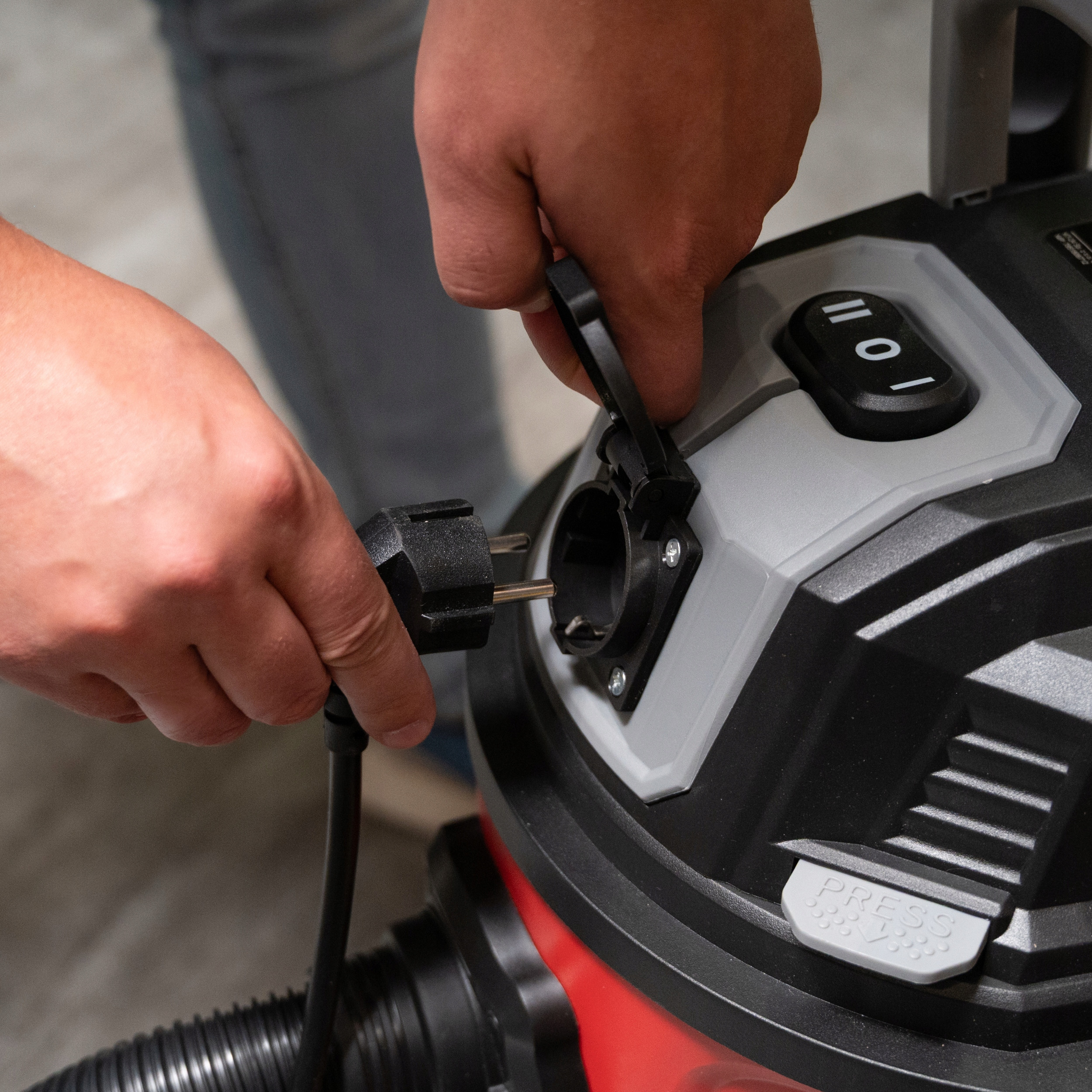 ODKURZACZ PRZEMYSŁOWY BEZWORKOWY GNIAZDO 2000 OTRZĄSACZ DMUCHAWA SPUST WODY Stan opakowania oryginalne