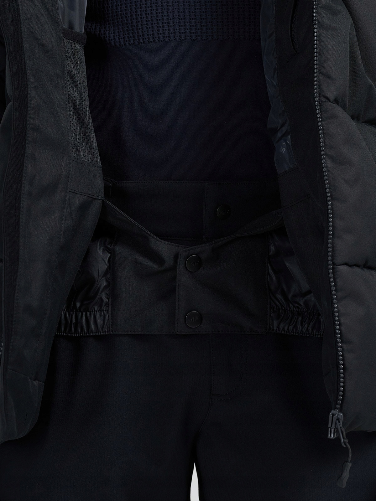 Zintegrowany pas śnieżny – Ochrona przed śniegiem podczas jazdy