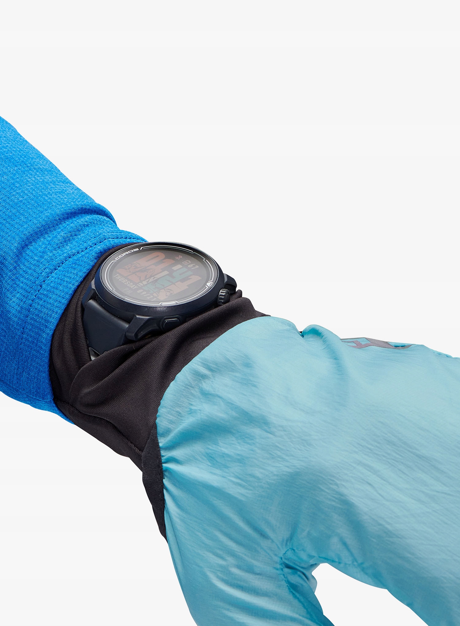 Otwór na zegarek dla wygody