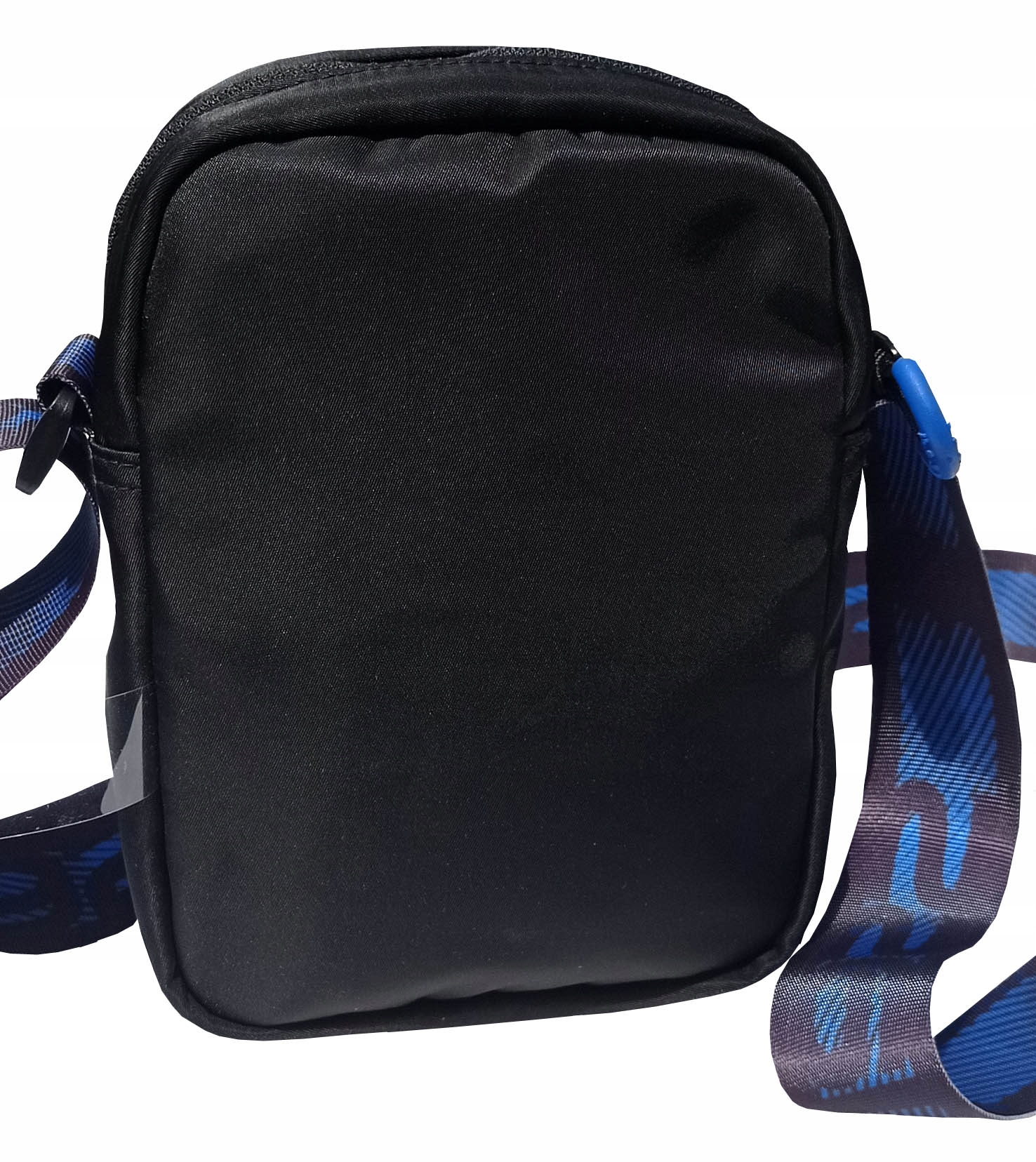 Pojemność i kompaktowe wymiary – 14,50 cm szerokości i 20,00 cm długości