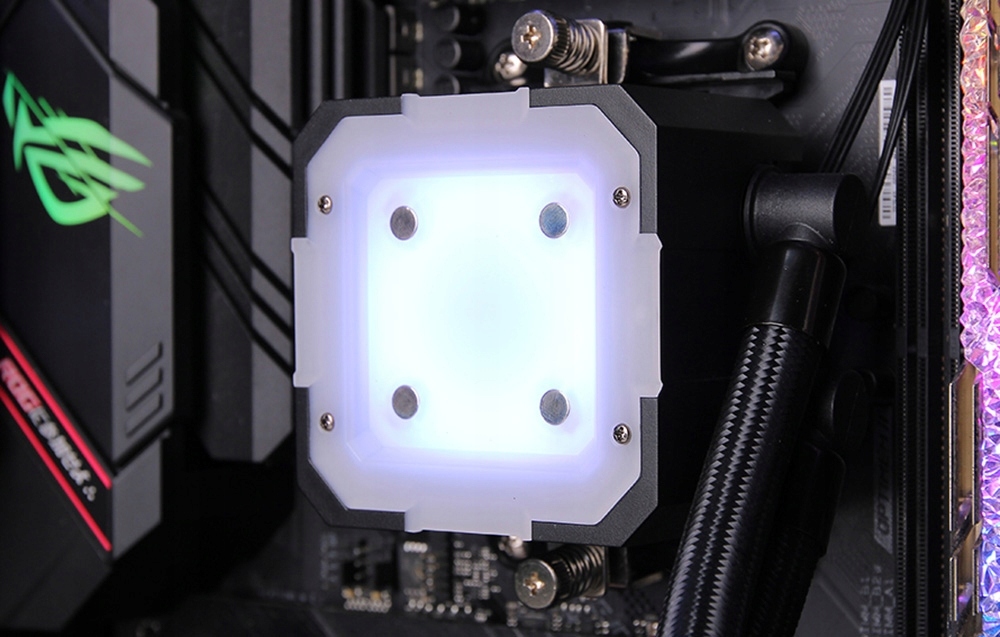 Potężny radiator 240 mm dla optymalnej wydajności