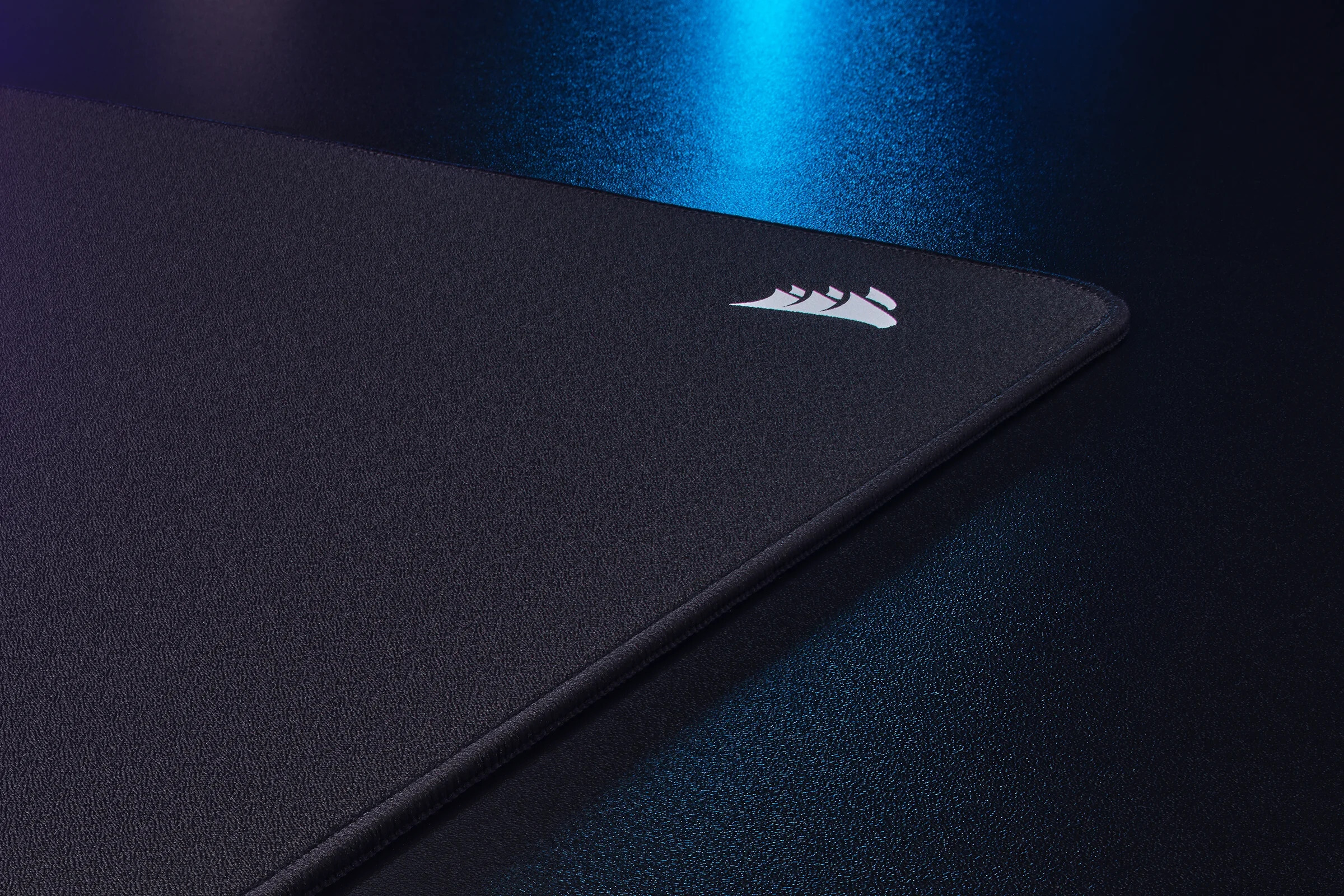 Wytrzymała i odporna na zalania powłoka – Ochrona dla Twojego biurka