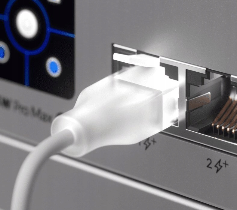 Obsługa funkcji Plug & Play i Power over Ethernet (PoE)