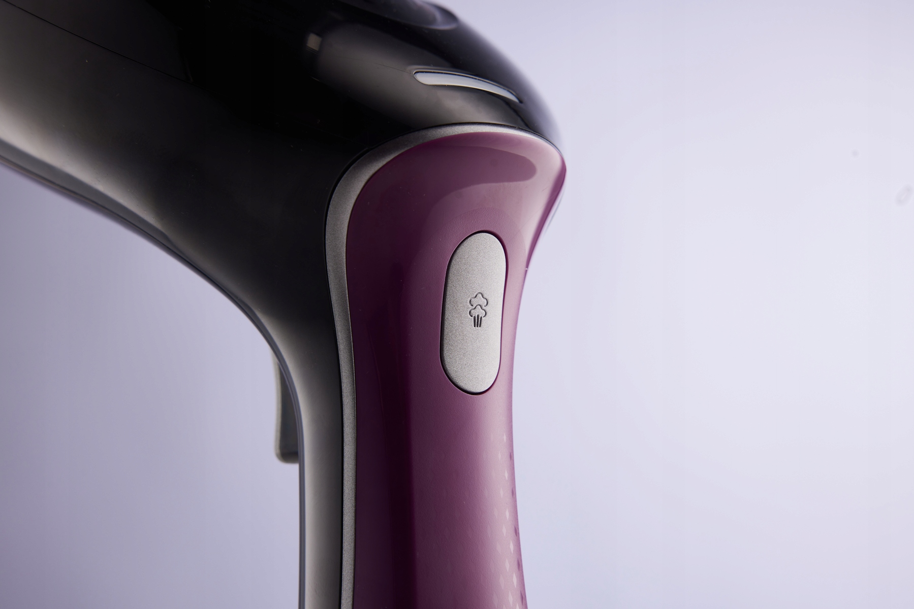 Wyjmowany zbiornik na wodę – Wygodne napełnianie