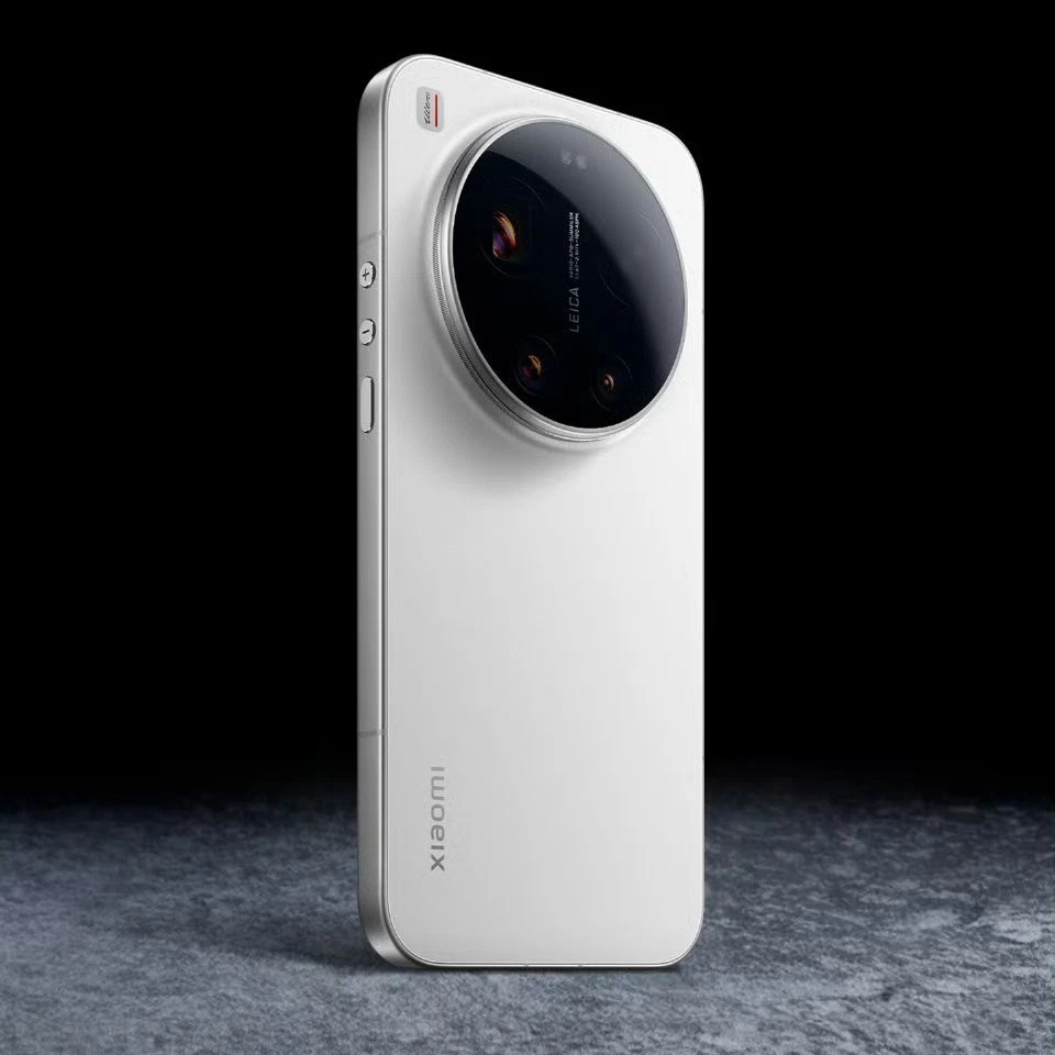 Niezrównana jakość zdjęć z aparatem 50 Mpx i teleobiektywem 200 Mpx