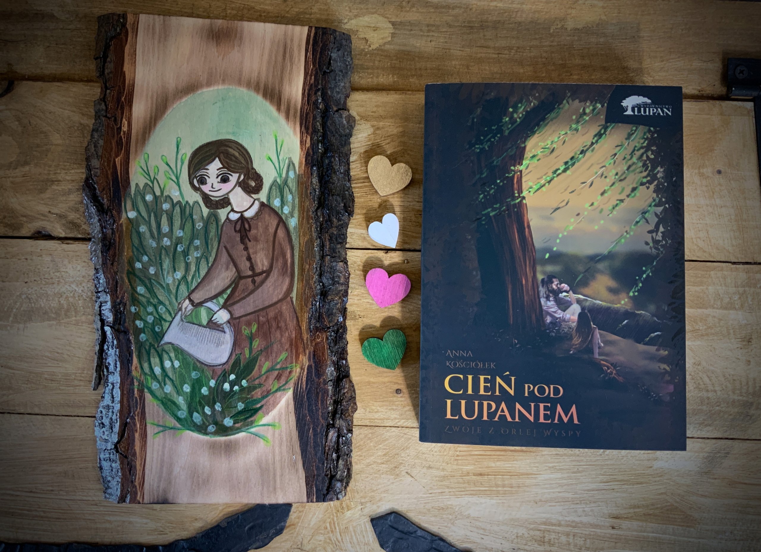 Obrazek na drewnie z korą, dziecięcy pokój Szerokość produktu 14.5 cm