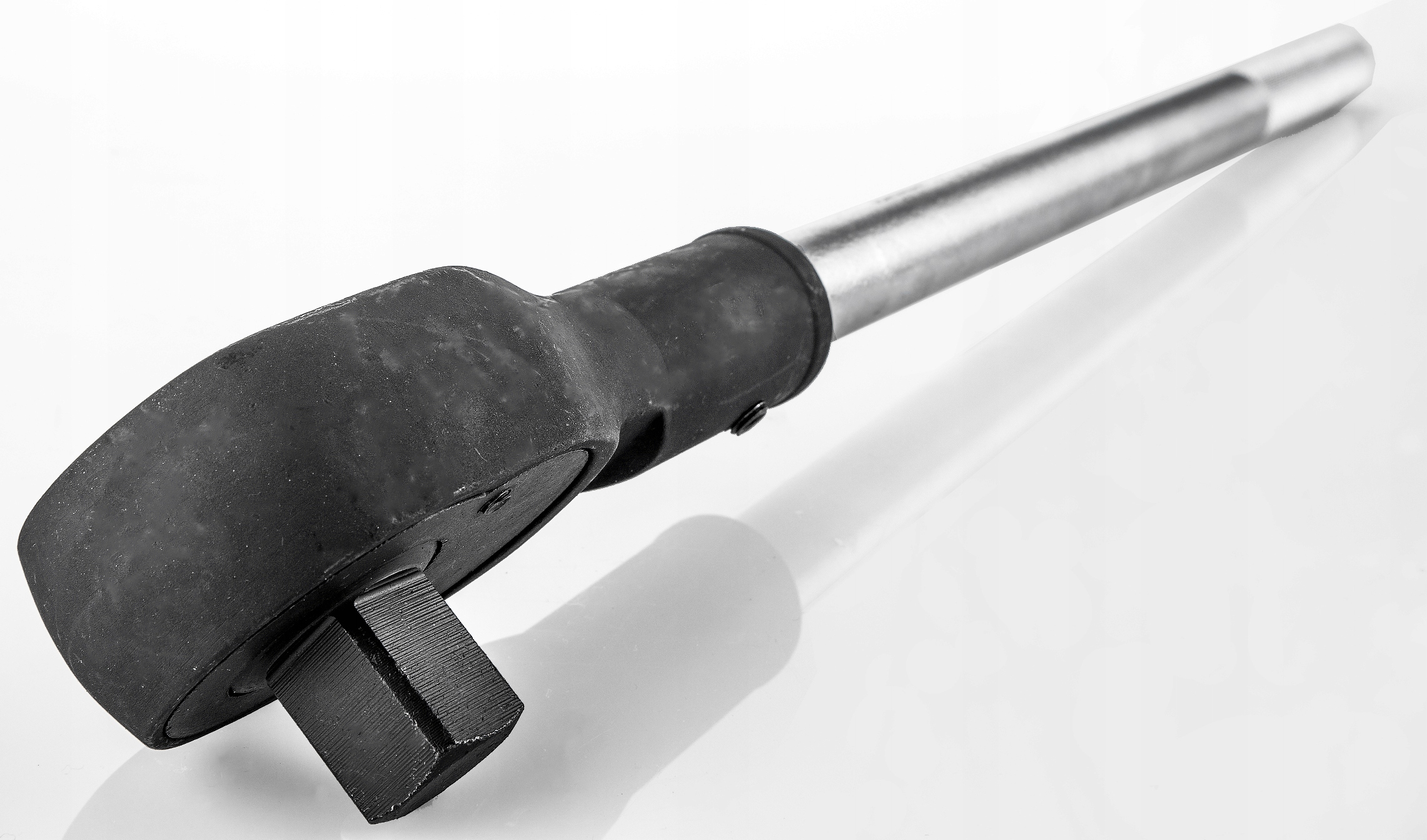 Wytrzymała konstrukcja ze stali CrV i Cr-Mo