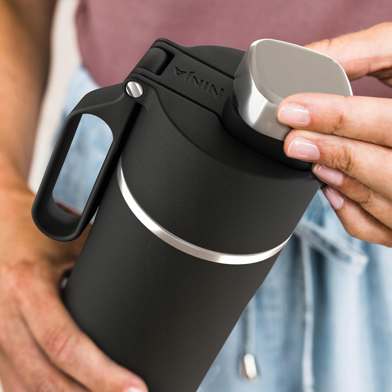 Wymiary i pojemność butelki Ninja Thirsti