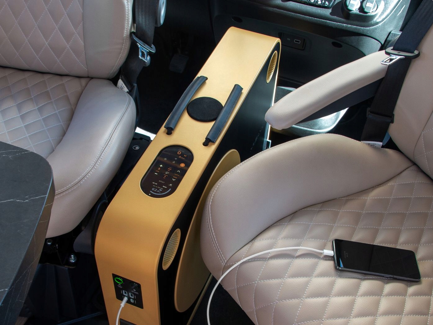 Wszechstronność zastosowania – idealny do domu, biura i podróży