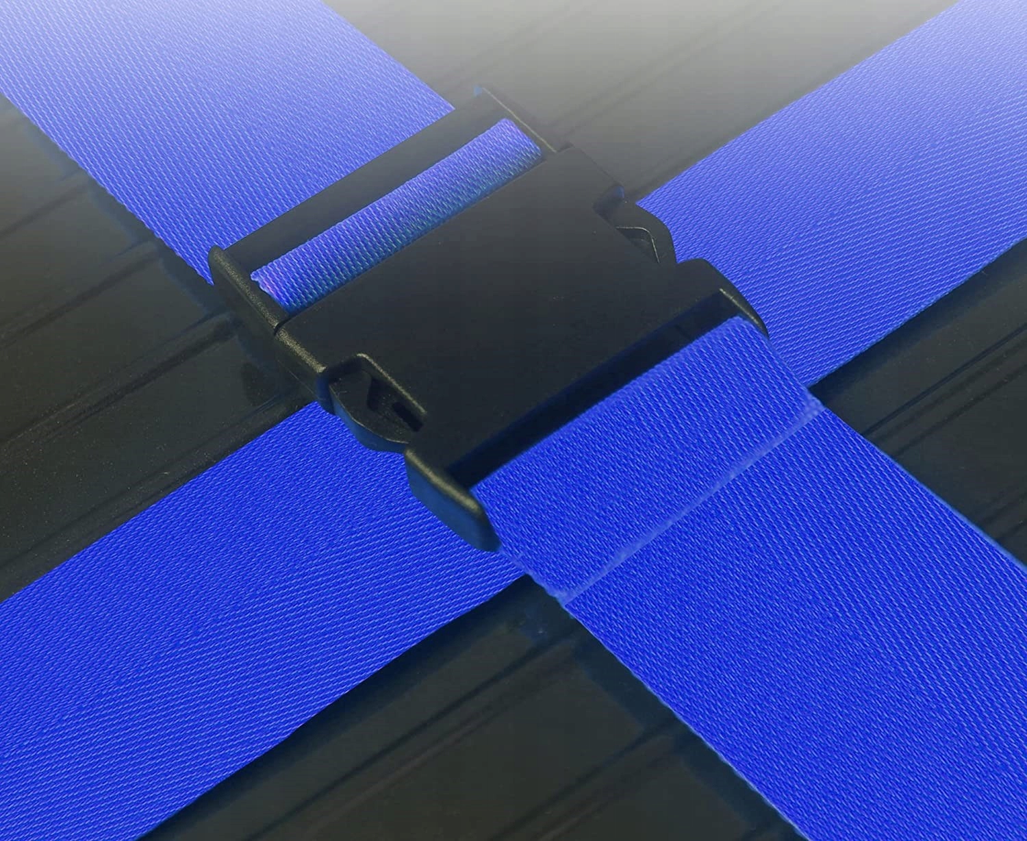 Trójkątna sprzączka dla lepszego dopasowania