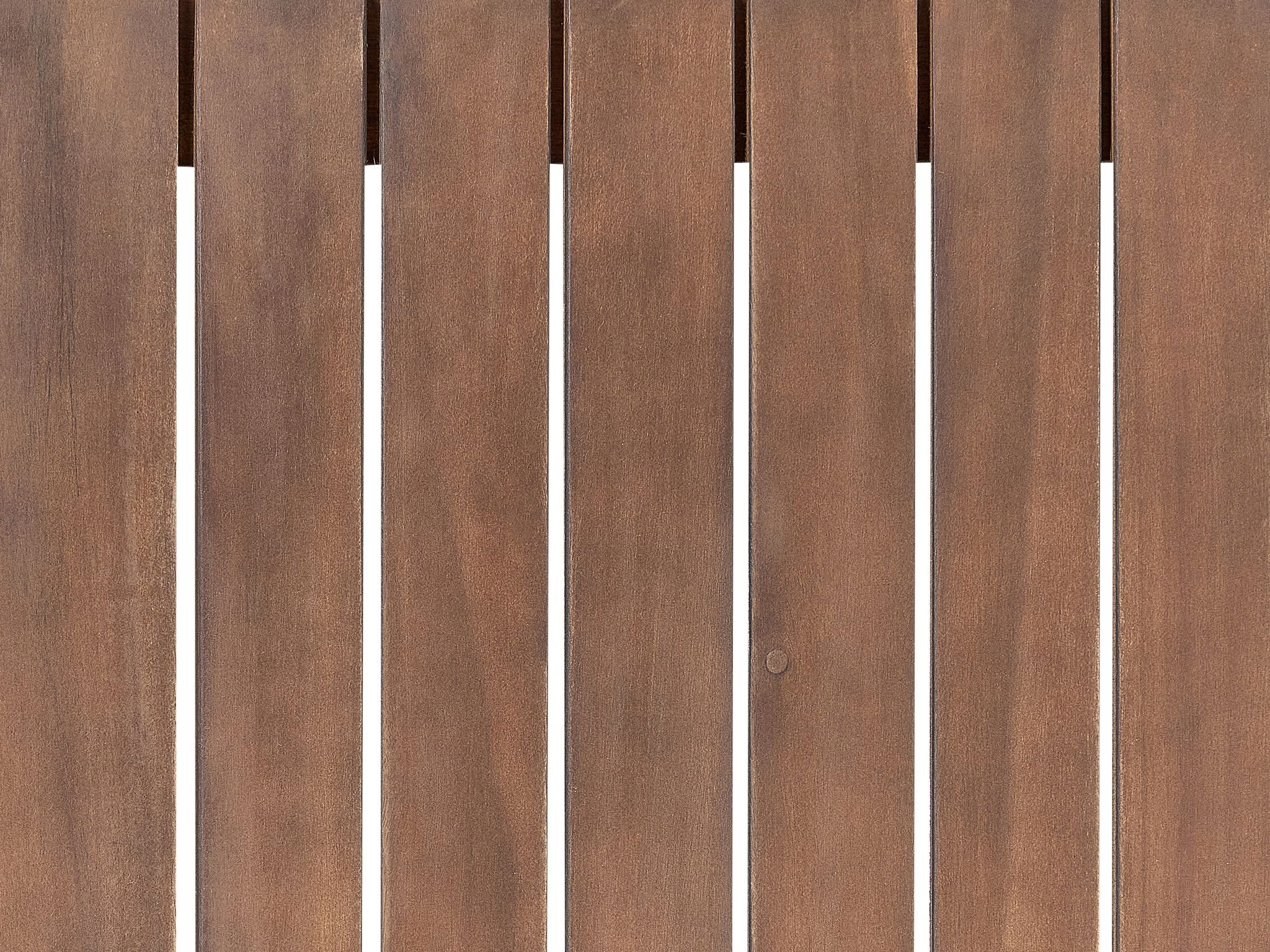 Nowoczesny design z beżowoszarymi poduszkami