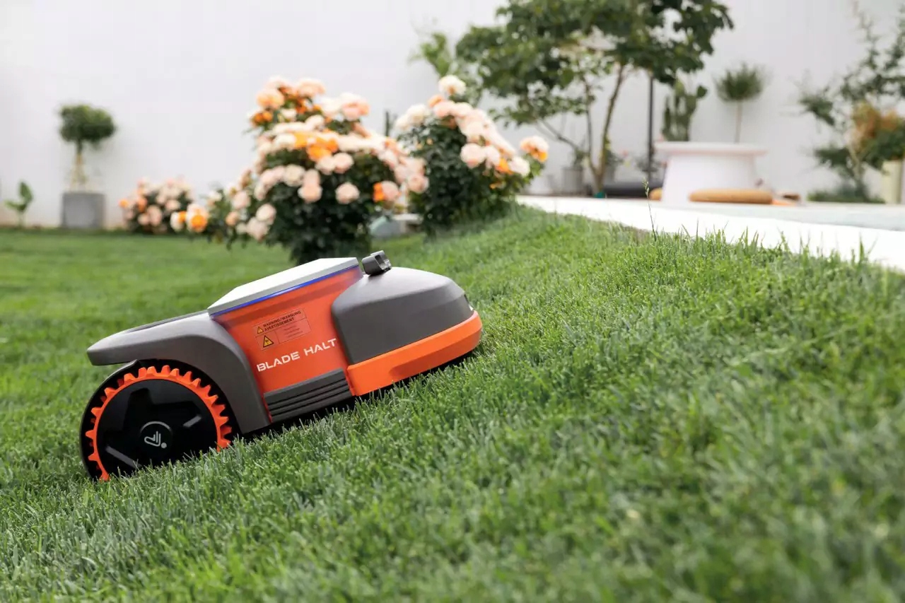 Segway Navimow I108E – Innowacyjna robotyczna kosiarka do trawnika