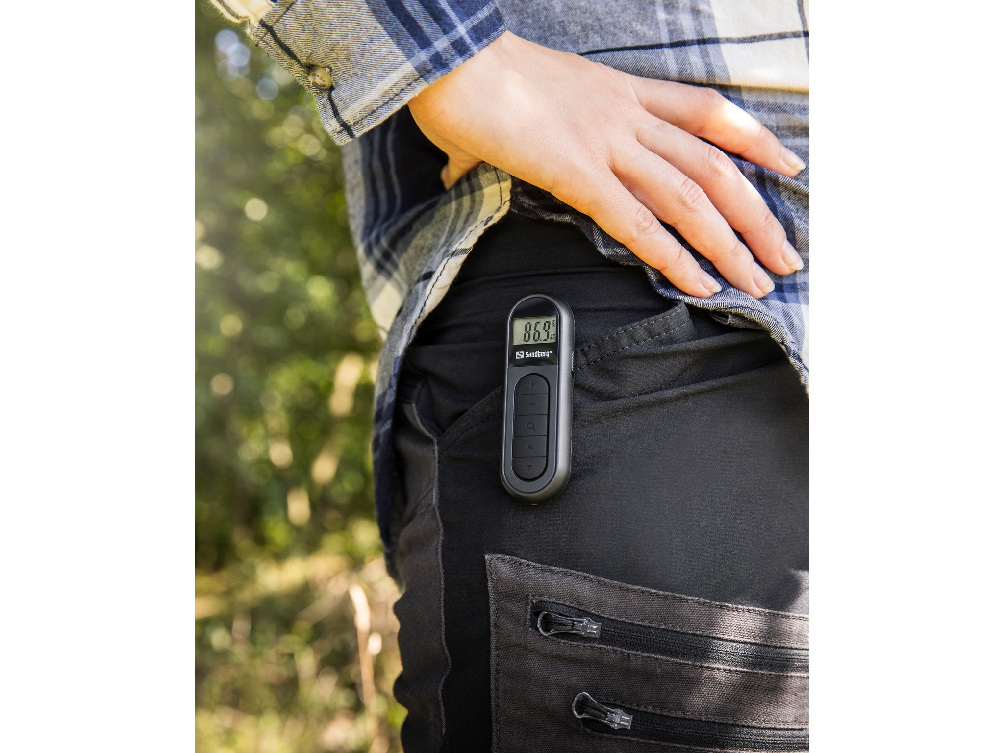 Zakres tunera FM: 76 - 108 MHz