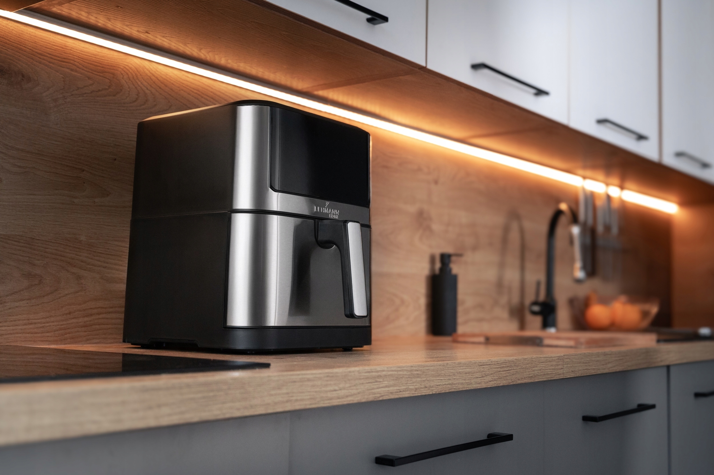 FRYTKOWNICA BEZTŁUSZCZOWA AIR FRYER FRYTOWNICA DUŻA 8L MISA 12 PROGRAMÓW XL Kolor dominujący srebrny/szary