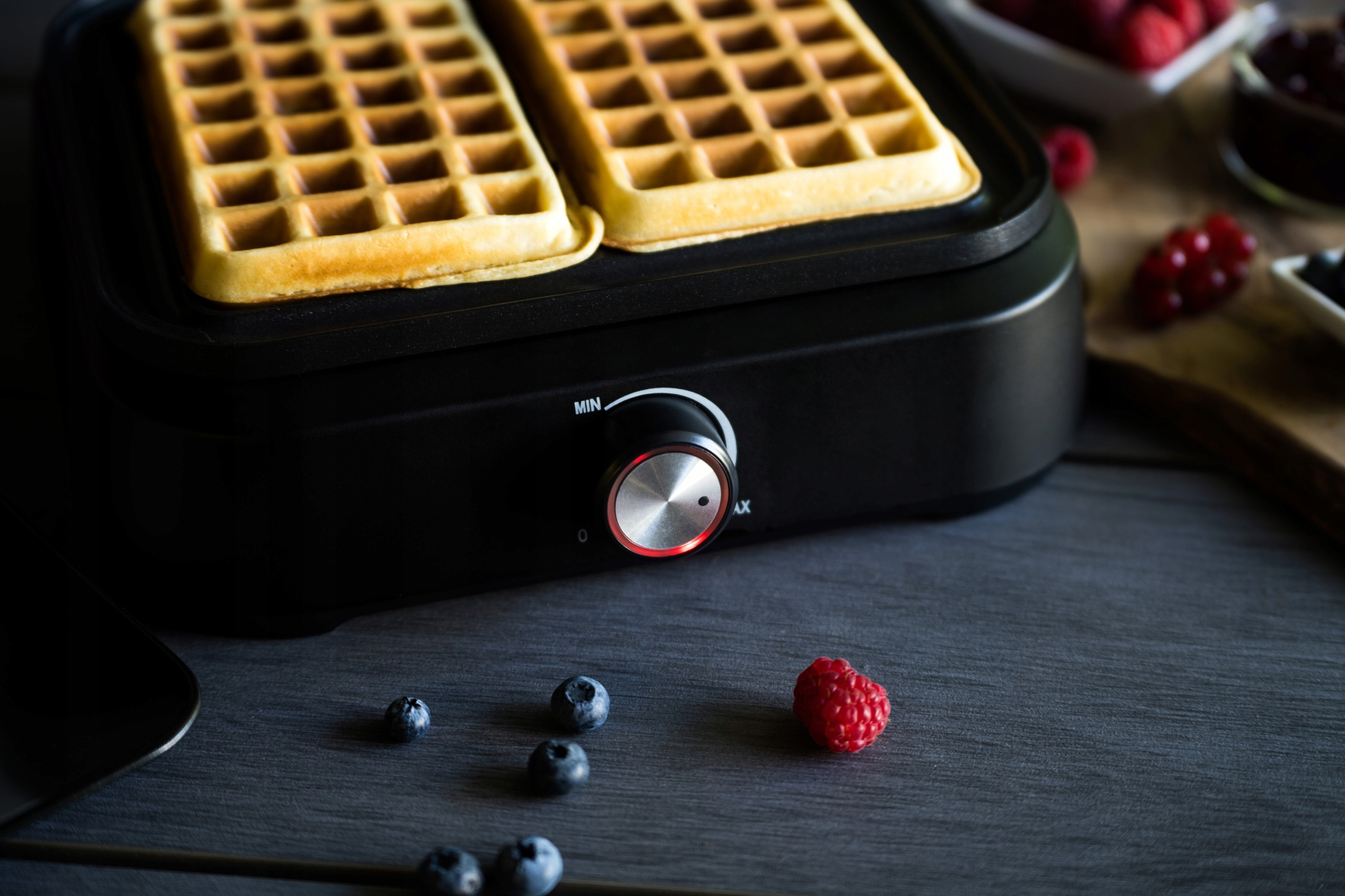 Elegancka szklana obudowa i nowoczesny design