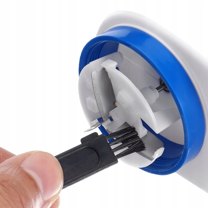 Zbiornik na odpady i szczoteczka do czyszczenia