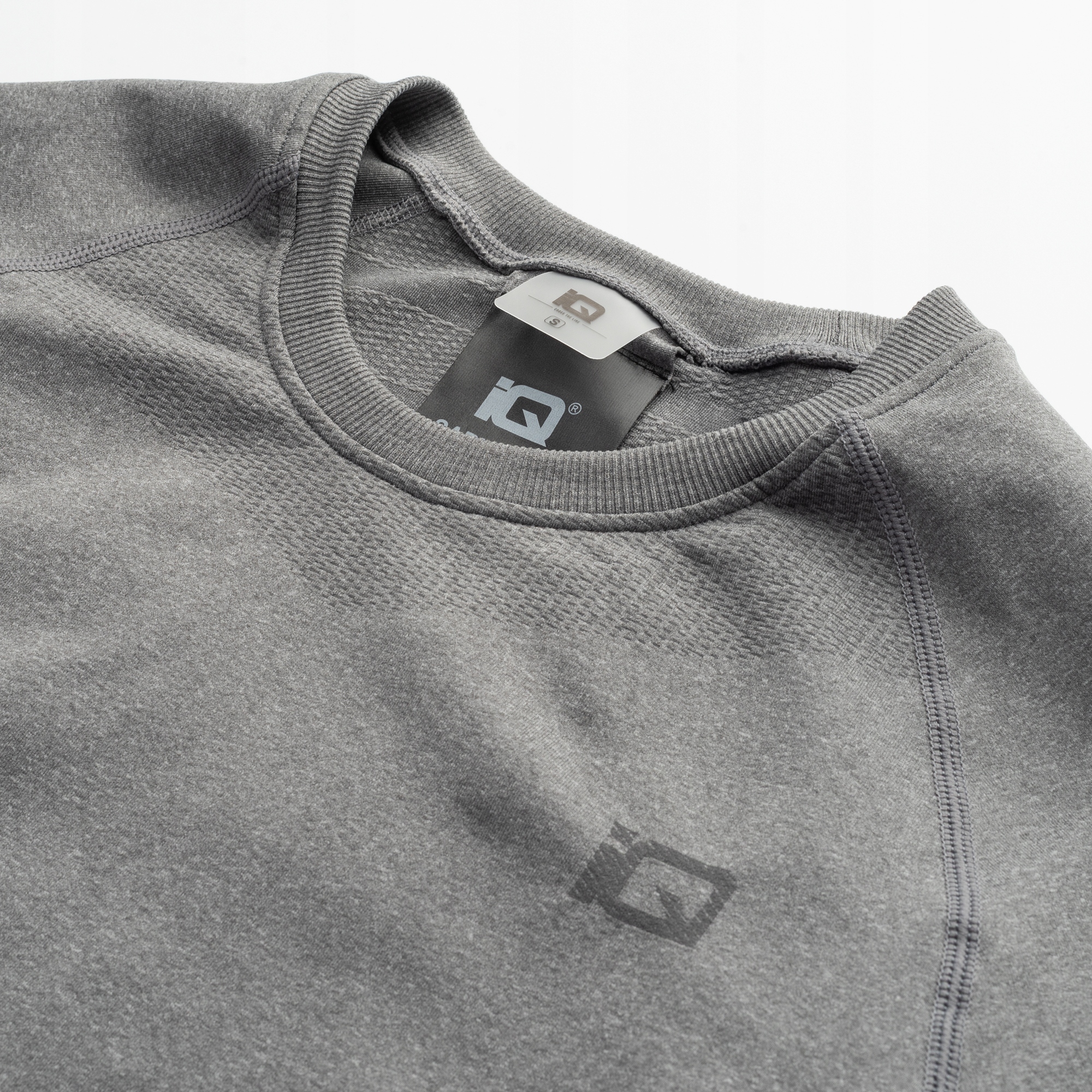 Elastyczne włókna 4-way stretch – Dostosowuje się do Twojej sylwetki