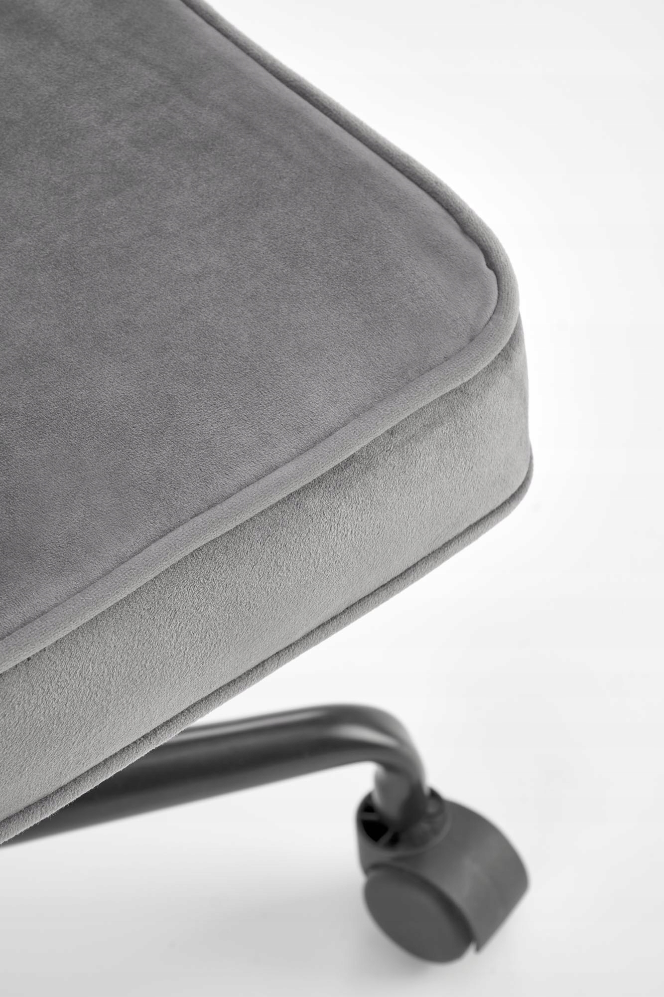 Minimalistyczny design i elegancka tkanina aksamitna