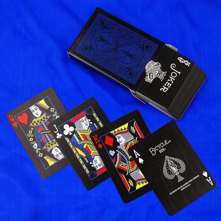 Wysoka jakość – Karty pokryte plastikiem dla trwałości