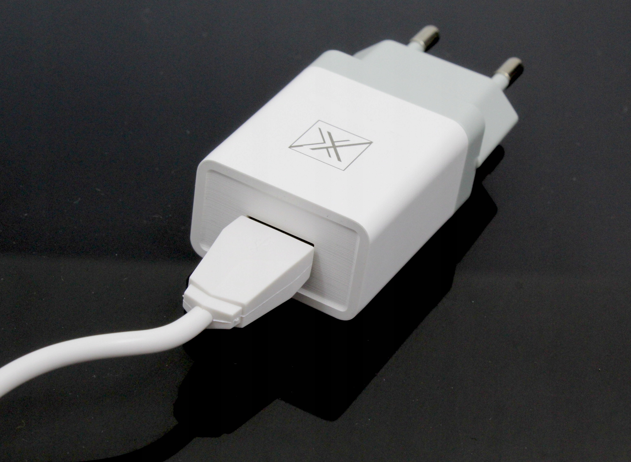 Ładowarka Maxximus Ład. sieć. Maxximus Handy 1A + Micro USB – Wydajne ładowanie dla Twoich urządzeń