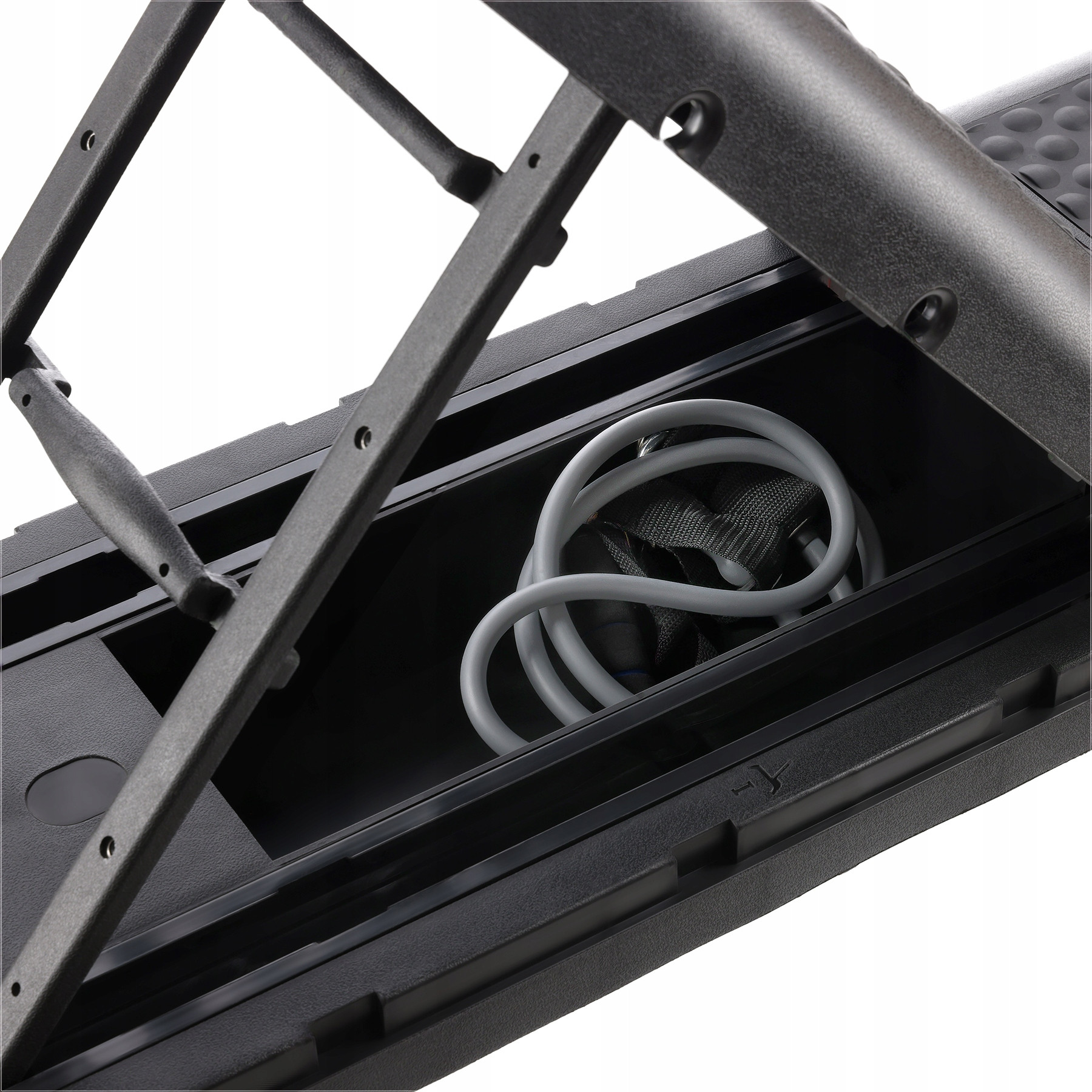 Wbudowane miejsce na akcesoria i ekspandery w zestawie