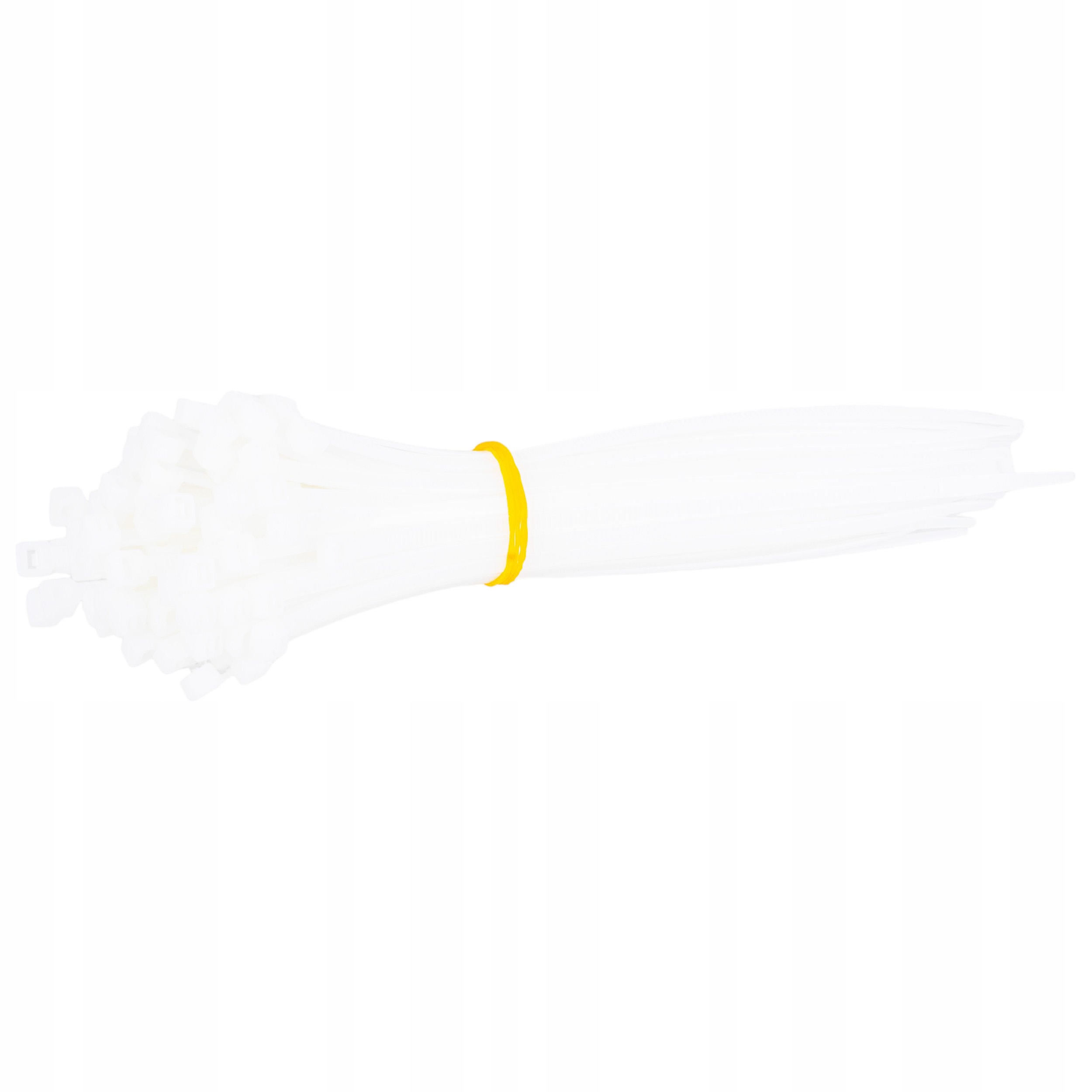 Zestaw zawiera: szczegóły i ilości