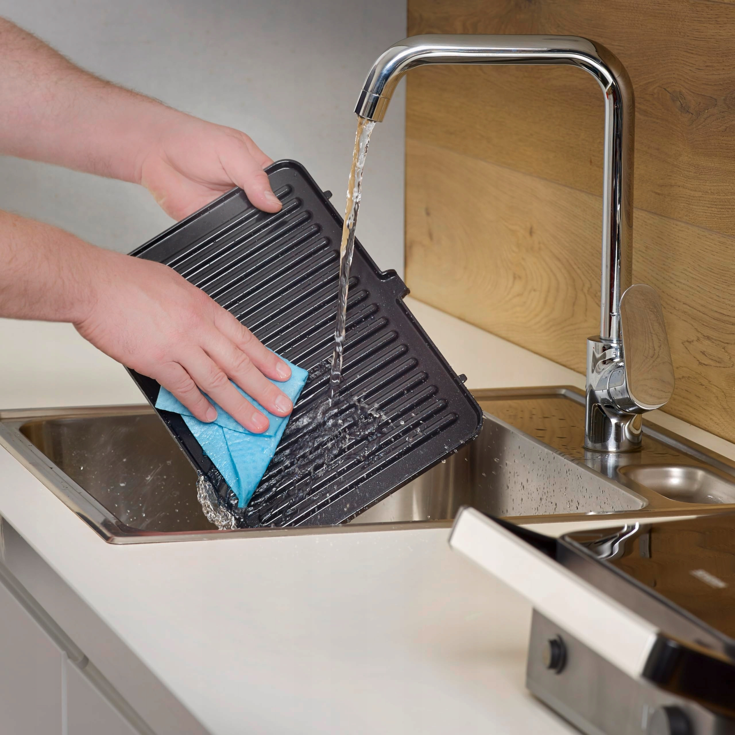 Zdejmowane płyty – Łatwe czyszczenie i konserwacja