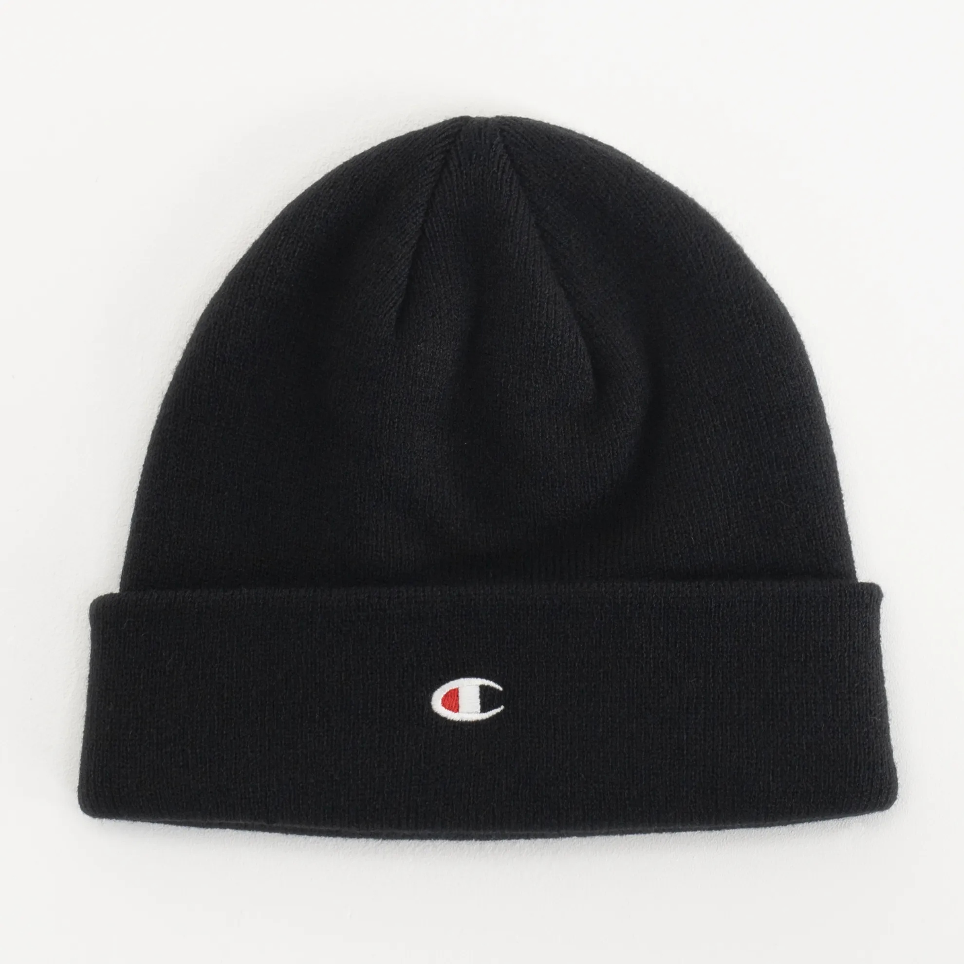 Czapka Champion Beanie Cap czarna 806065 KK001 – Idealna na każdą porę roku
