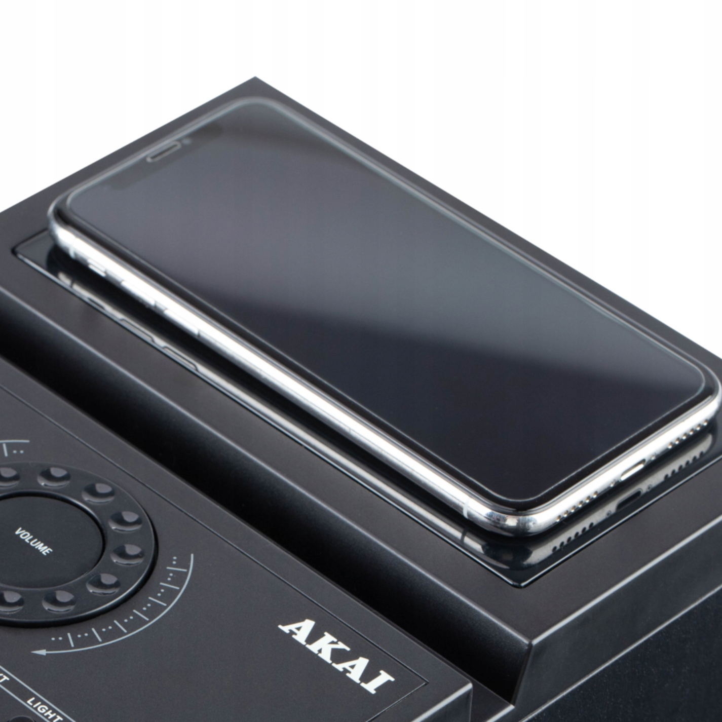Wszechstronność odtwarzania: CD, radio FM, USB i AUX