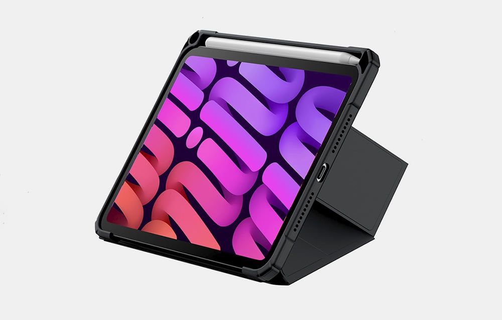Etui z funkcją podstawki, w nim umieszczony iPad.