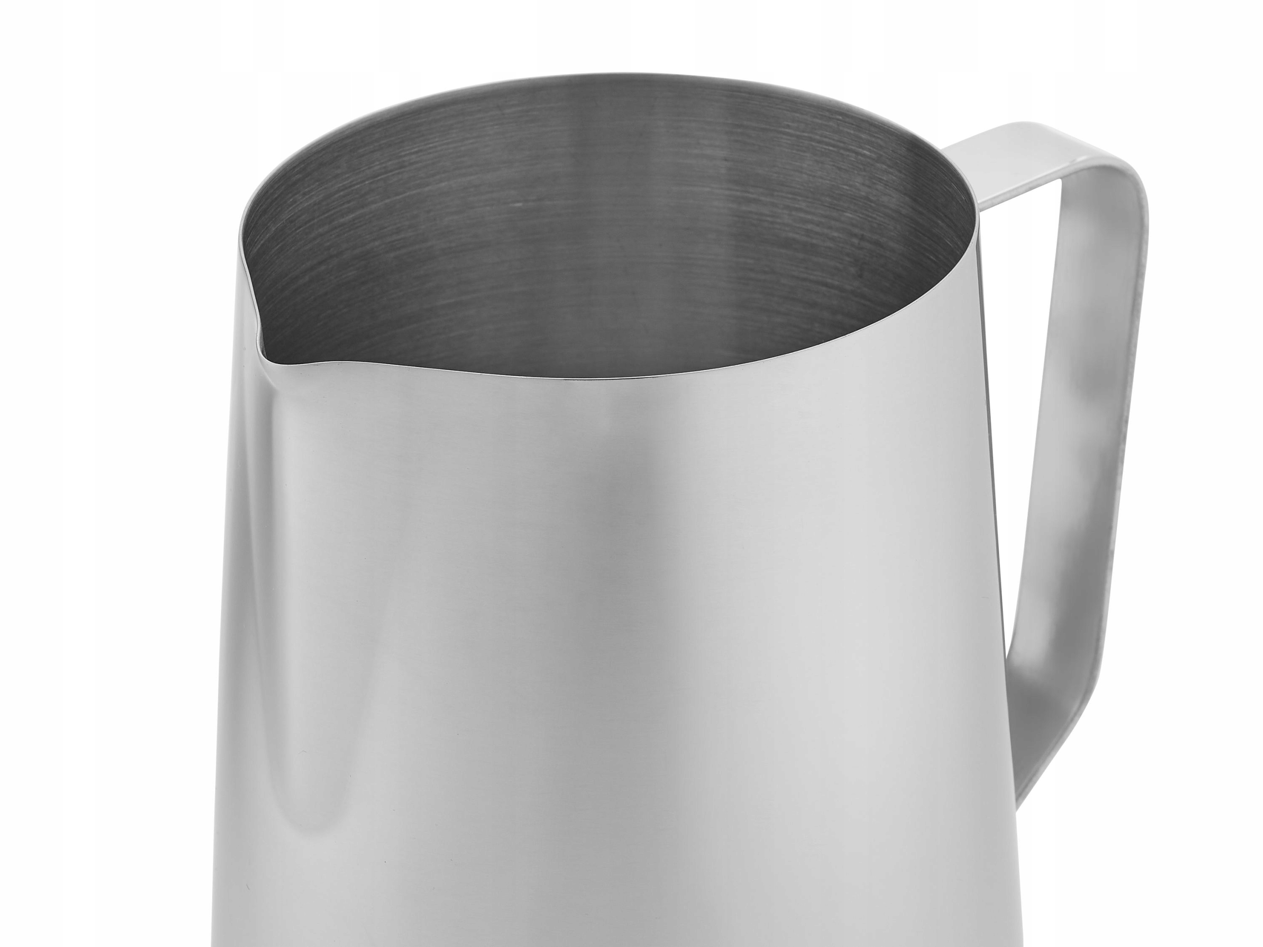 Niezbędne akcesorium do przygotowywania napojów z mlekiem