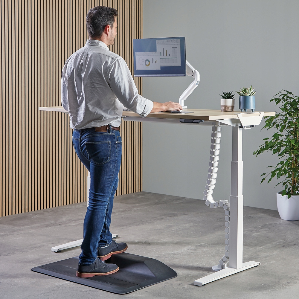 Zintegrowany magnes dla szybkiego montażu