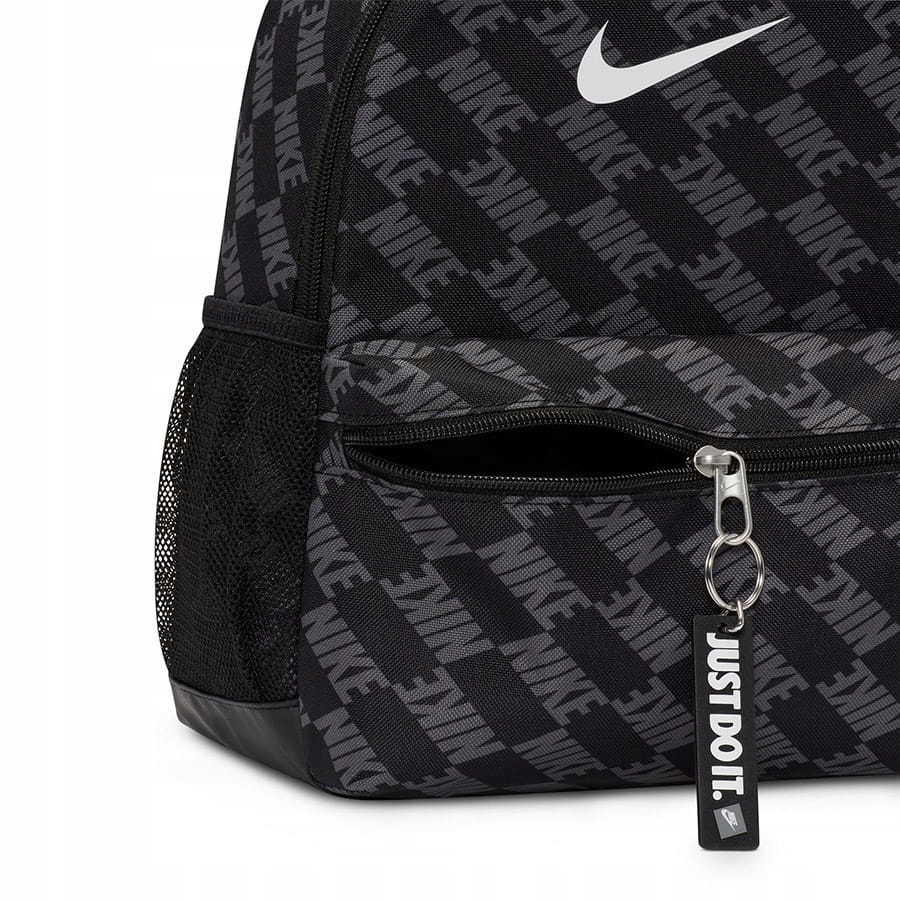 Praktyczne kieszenie do przechowywania niezbędnych rzeczy