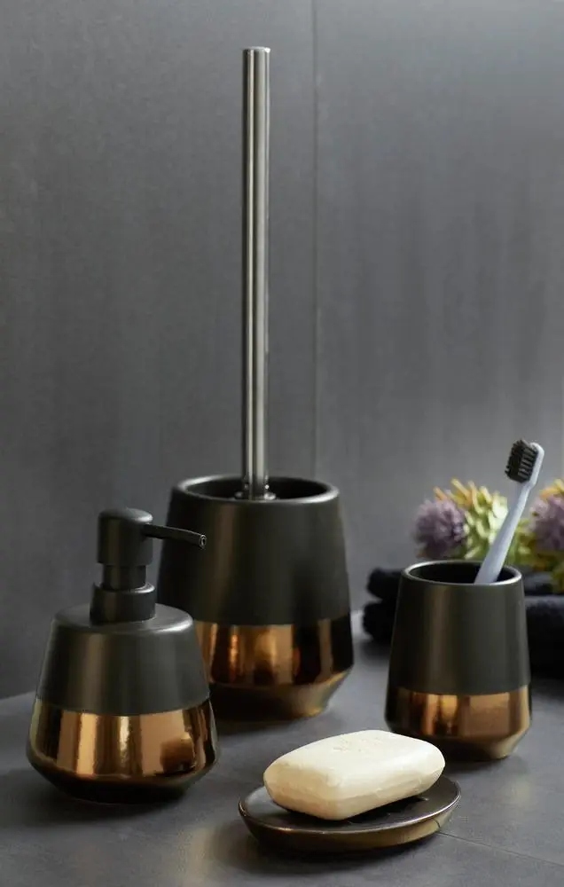 Elegancki design w kolorze czarnym z matową miedzią