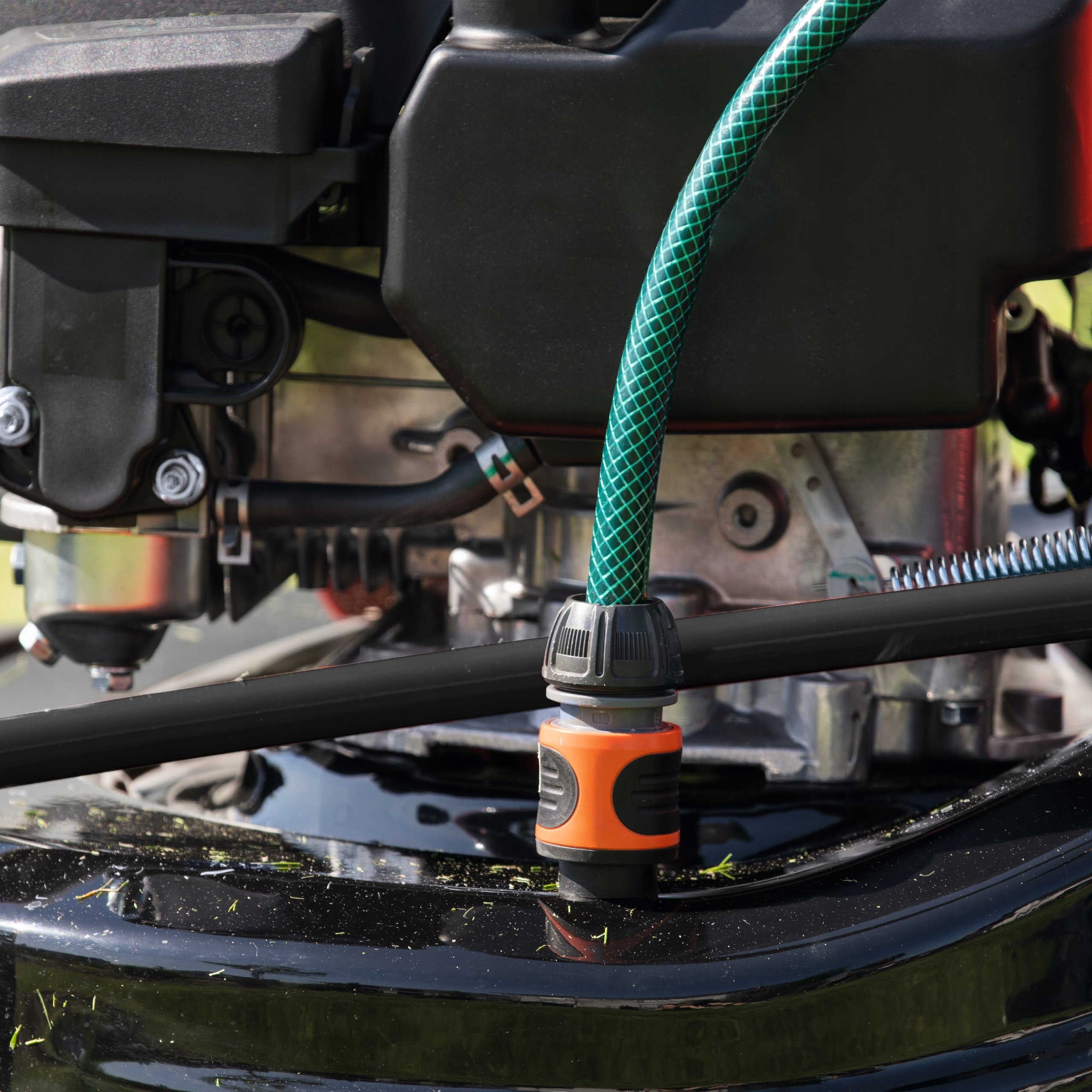 Napęd na koła i szerokość koszenia 56 cm